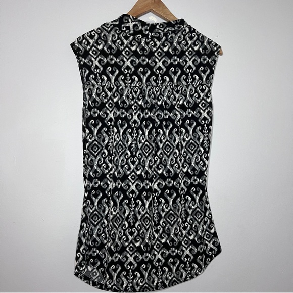 Valerie Bertinelli Sheath Dress/Top Black White Geometric Pattern - Picture 3 of 5